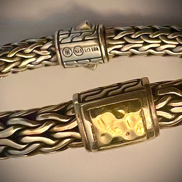JOHN HARDY Classic Chain Hammered 18k Bonded Gold & Sterling Silver Bracelet - Picture 3 of 3